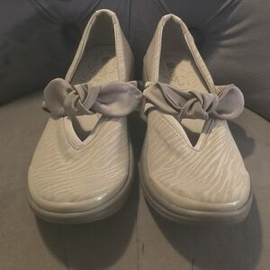 Bzees Light Taupe Slip-On Footwear